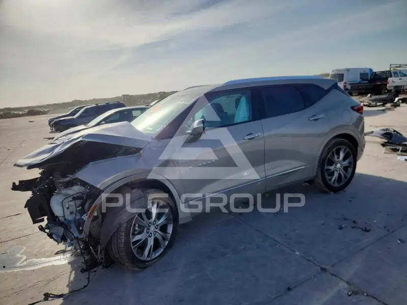 2021 Chevrolet Blazer photo