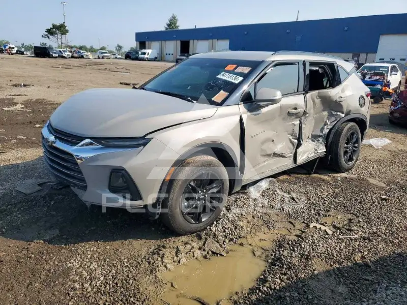 2021 Chevrolet Blazer photo