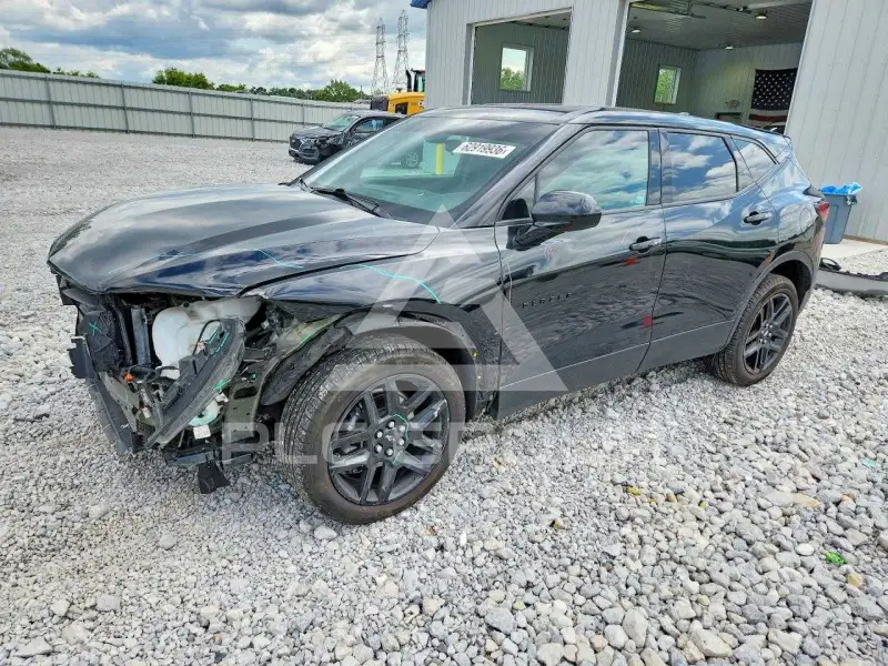 2021 Chevrolet Blazer photo