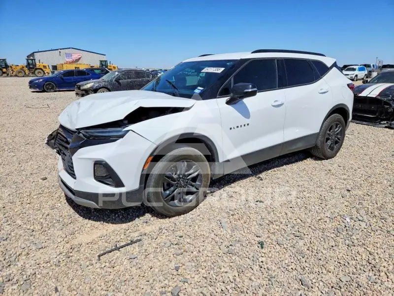 2021 Chevrolet Blazer photo