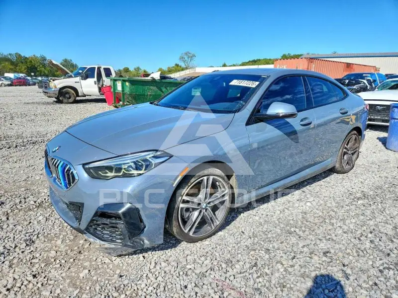2021 BMW 228 фото