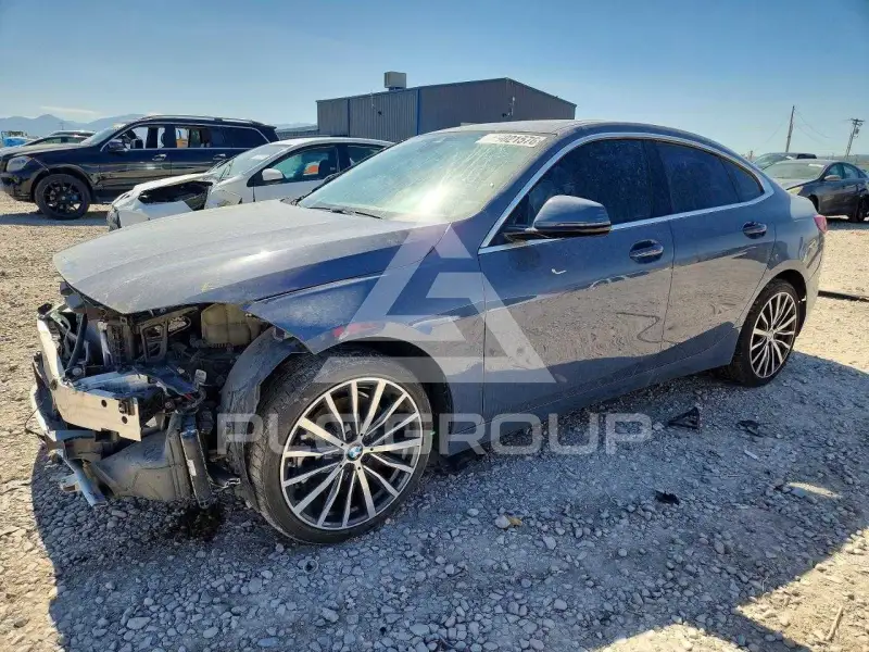 2021 BMW 228 фото