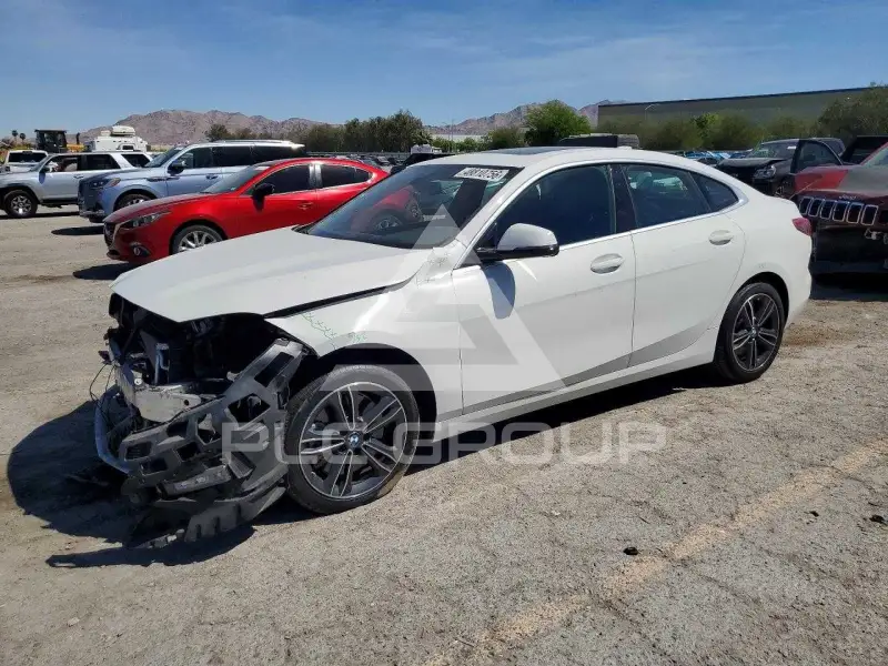 2021 BMW 228 фото
