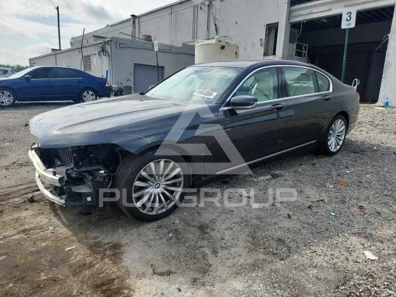 2021 BMW 740 фото