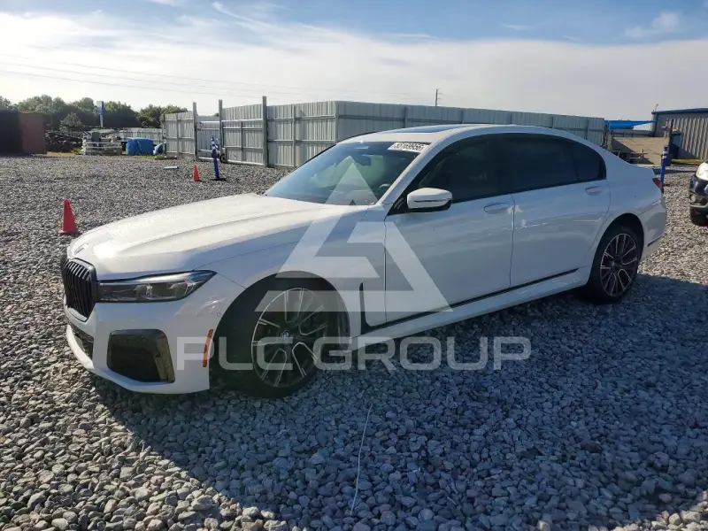 2021 BMW 750 photo