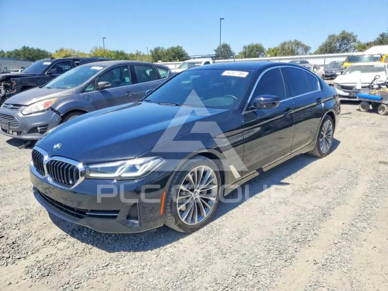 2021 BMW 530 фото