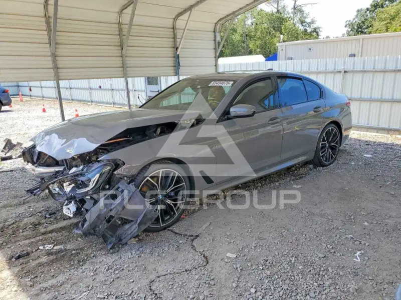 2021 BMW 530 photo