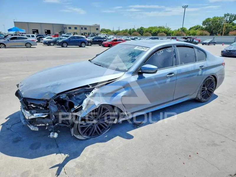 2021 BMW 530 photo