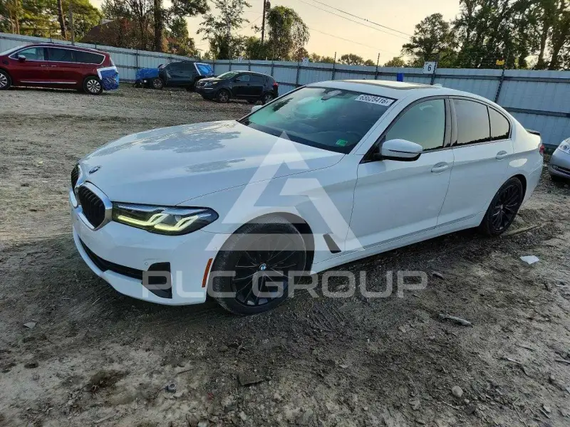 2021 BMW 530 фото