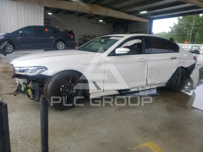 2021 BMW 530 photo