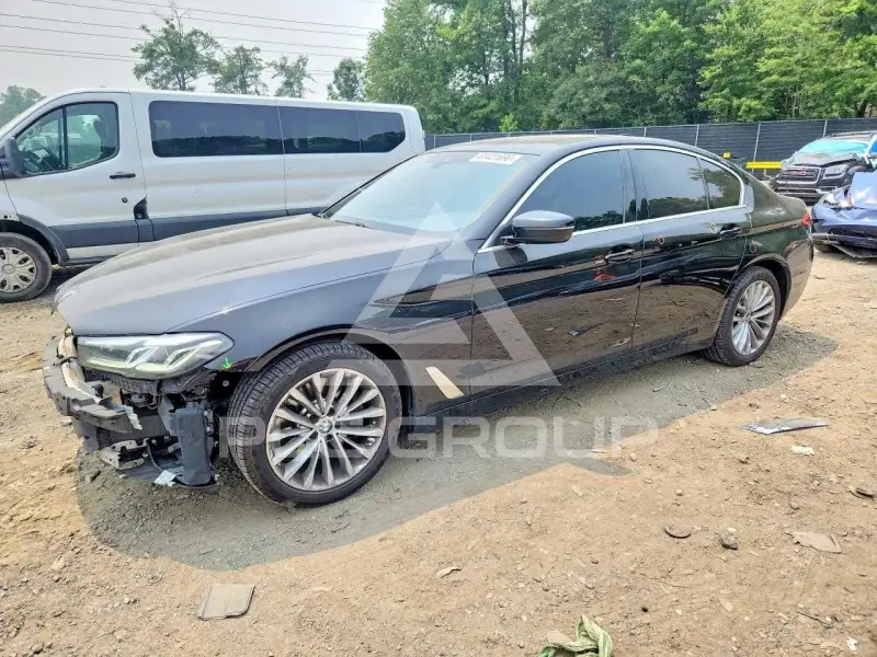 2021 BMW 530 photo