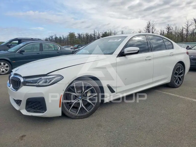 2021 BMW 530 фото