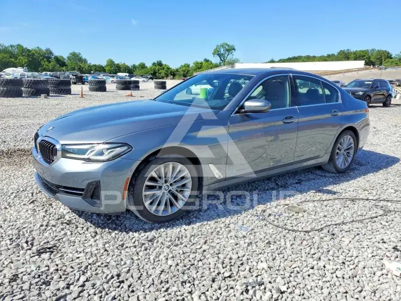2021 BMW 530 фото