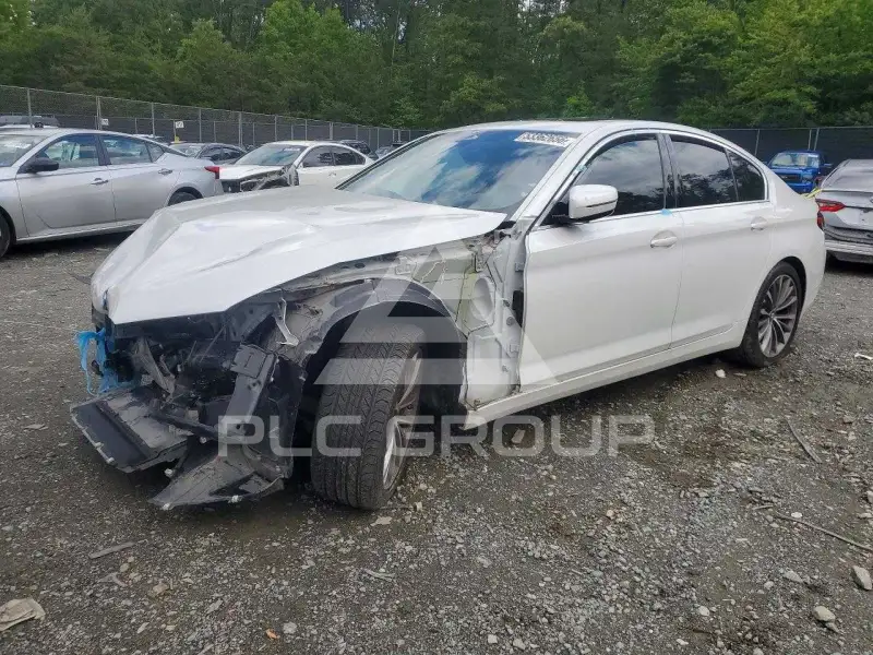 2021 BMW 530 фото