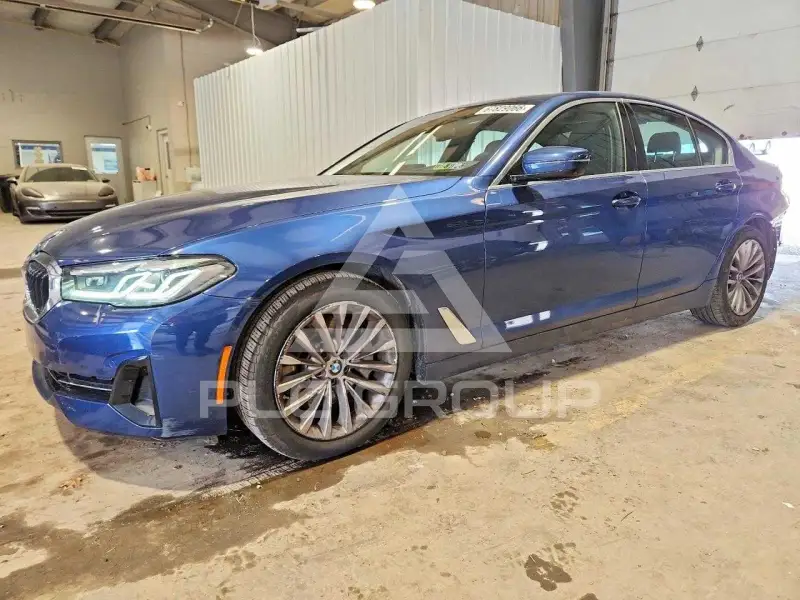 2021 BMW 530 фото