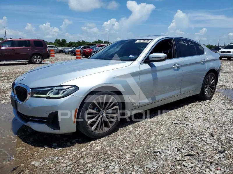 2021 BMW 530 фото