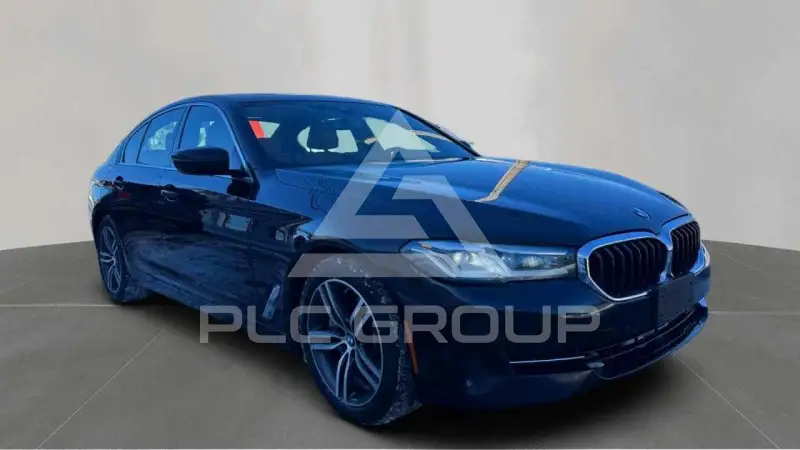 2021 BMW 530 фото