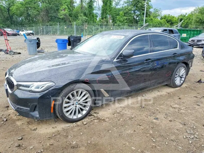 2021 BMW 530 фото