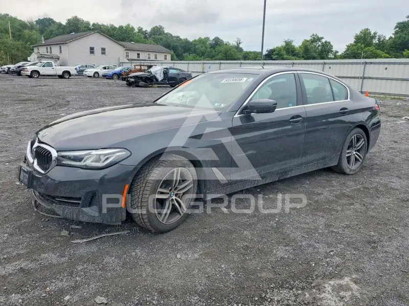 2021 BMW 530 фото