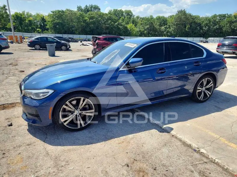 2021 BMW 330 photo