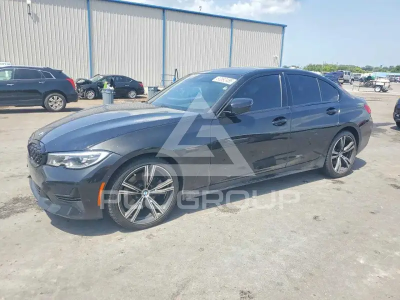 2021 BMW 330 фото