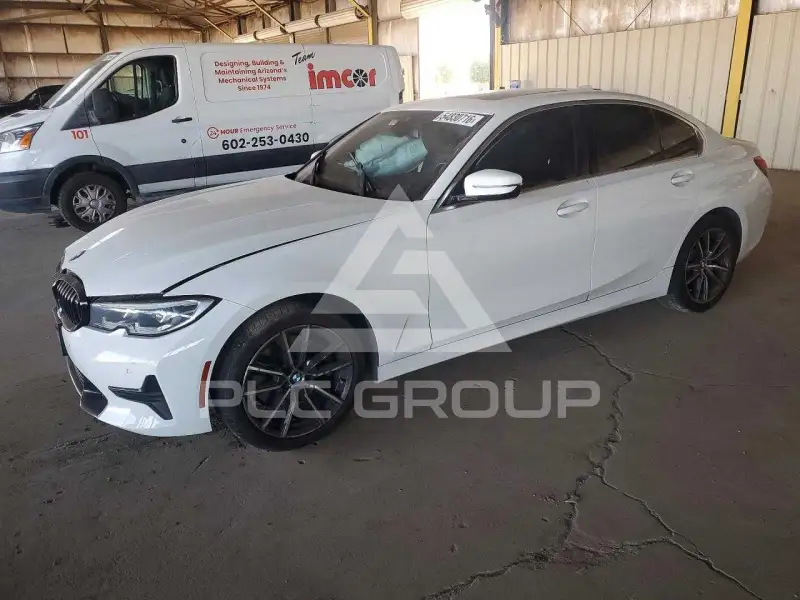 2021 BMW 330 фото