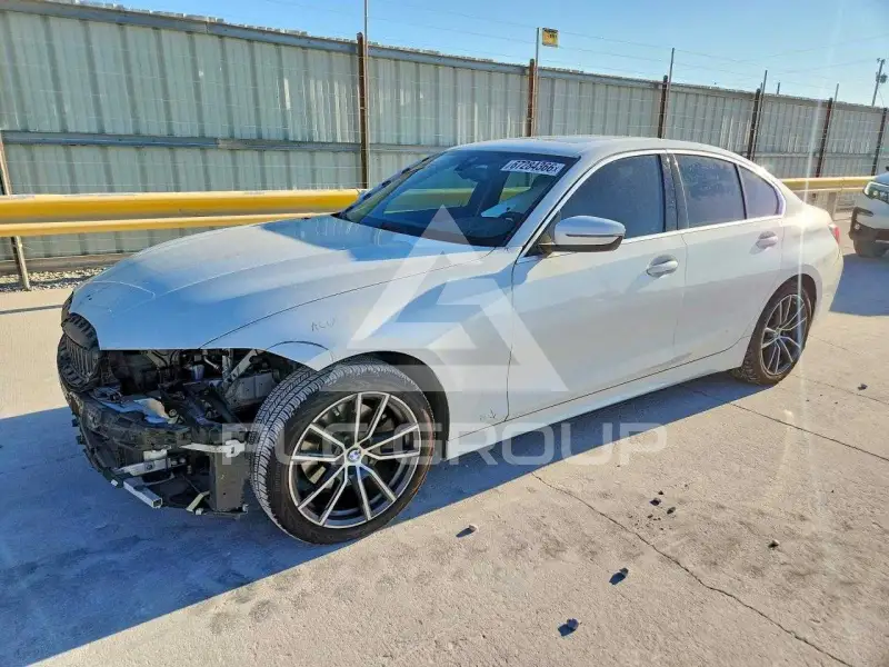 2021 BMW 330 фото