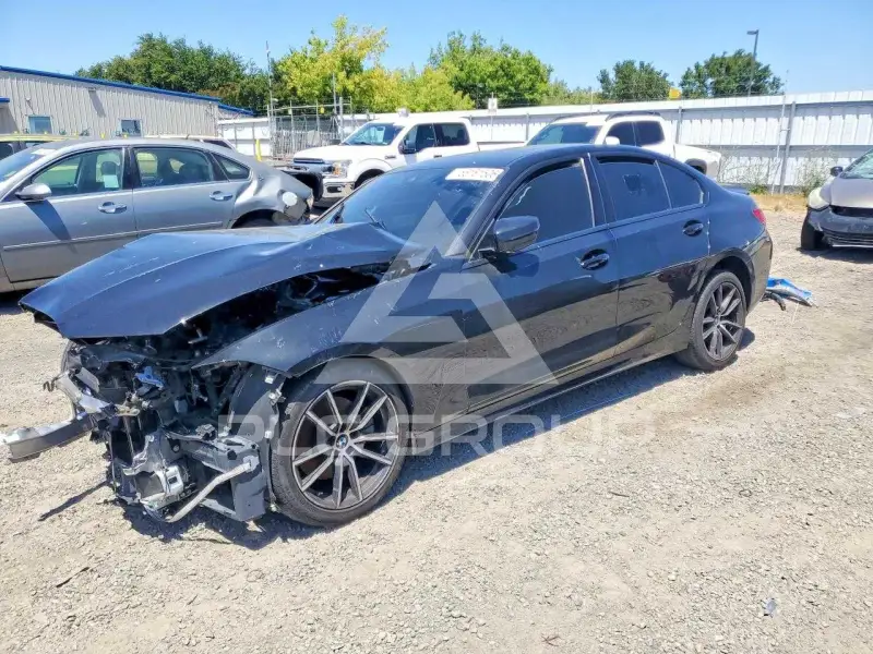 2021 BMW 330 фото