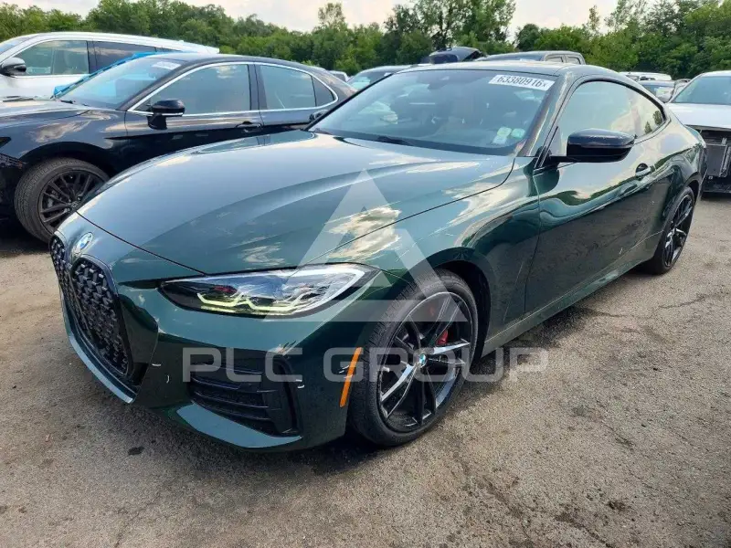 2021 BMW M4 фото