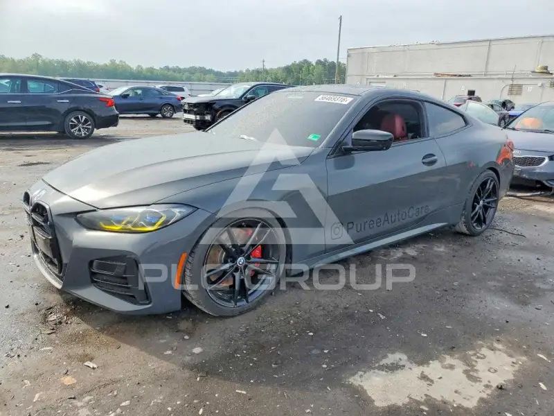 2021 BMW M4 фото