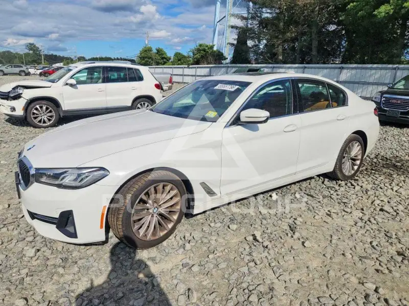 2021 BMW 540 фото