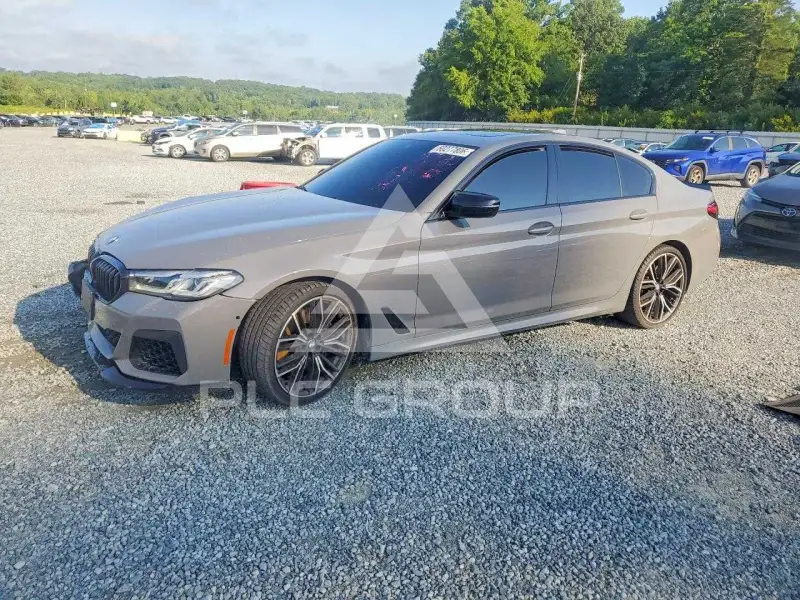 2021 BMW 540 фото
