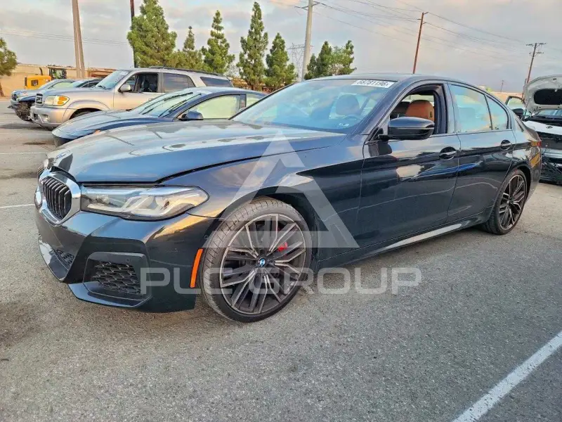 2021 BMW 540 фото