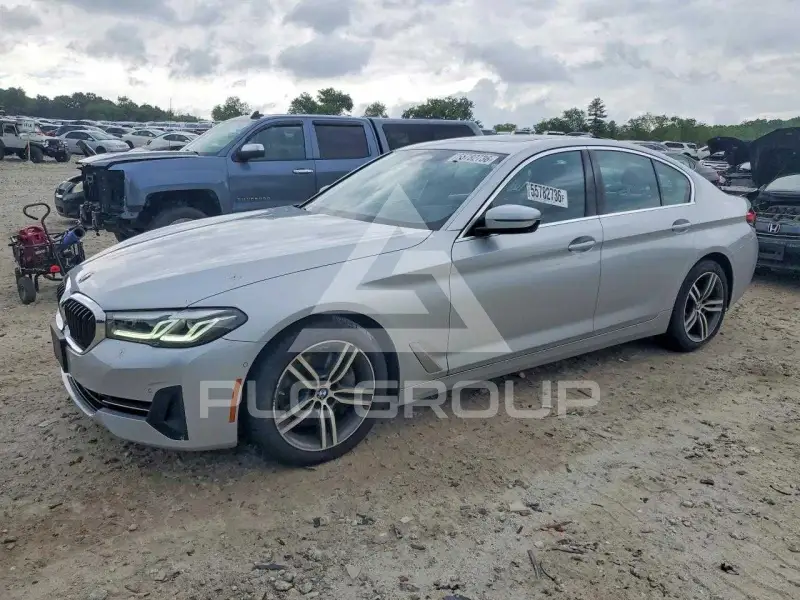2021 BMW 540 фото