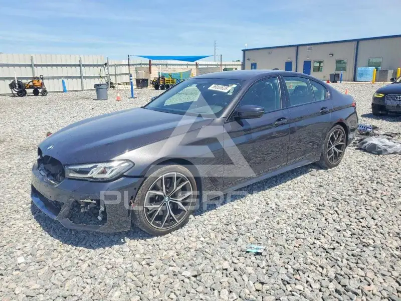 2021 BMW 540 фото