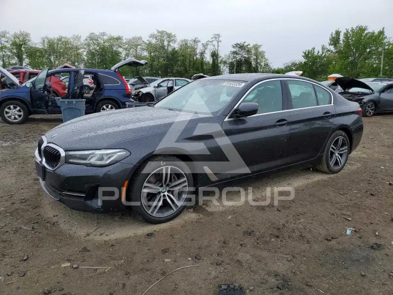 2021 BMW 540 фото