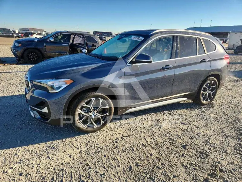 2021 BMW X1 photo