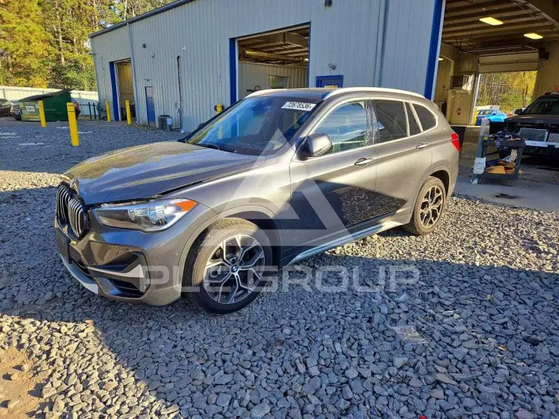 2021 BMW X1 photo