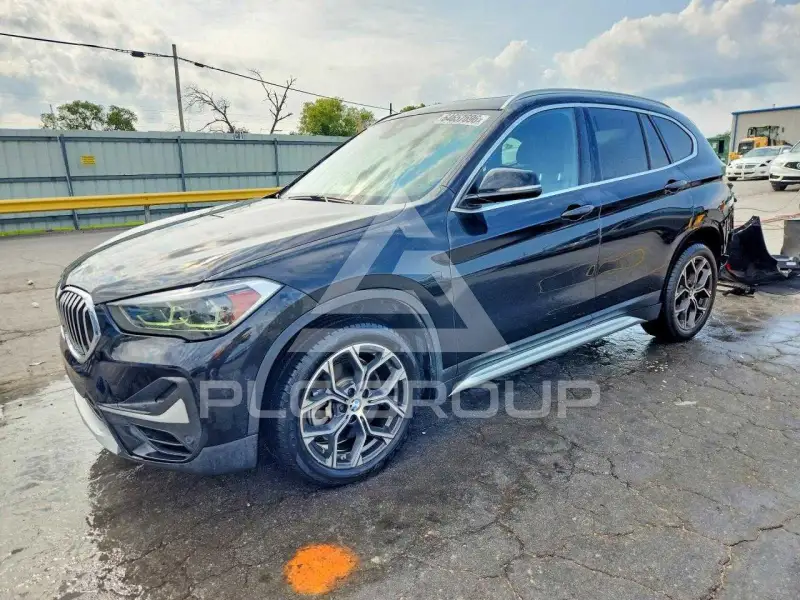 2021 BMW X1 фото