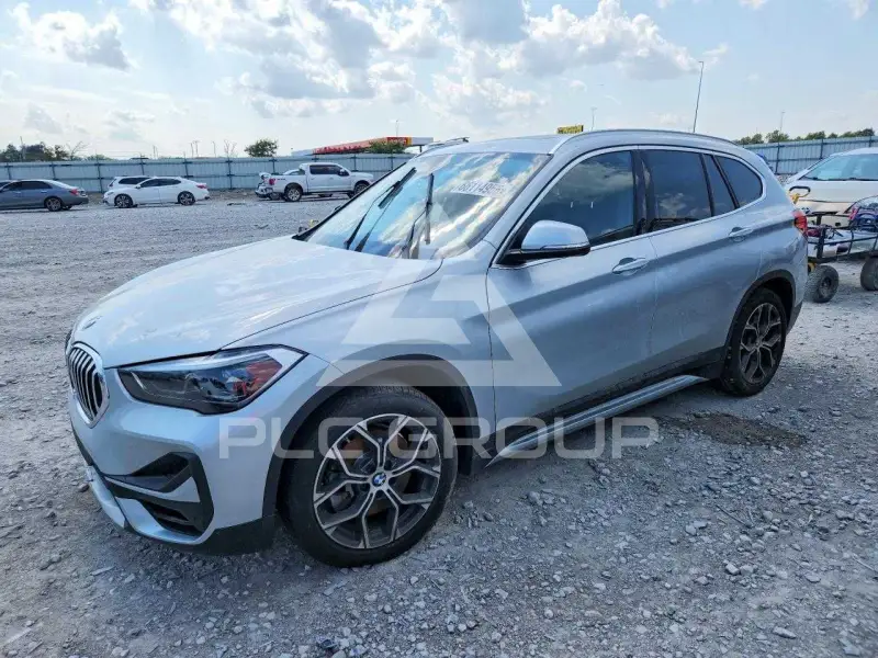 2021 BMW X1 фото