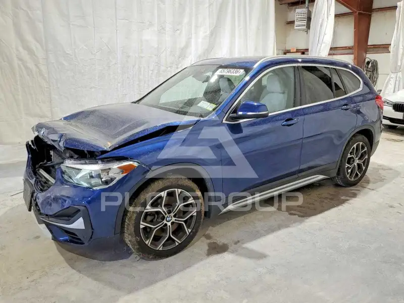 2021 BMW X1 фото