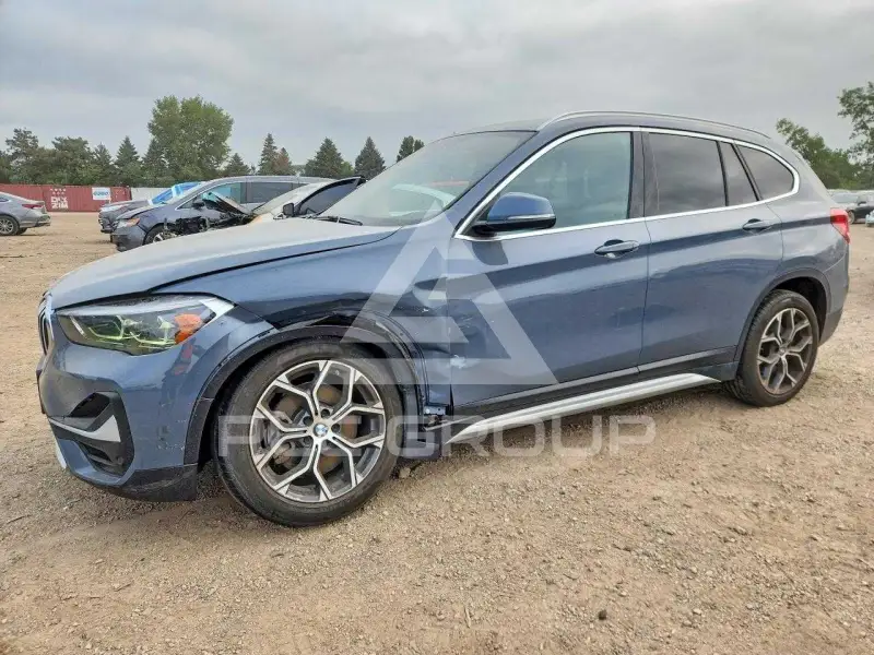 2021 BMW X1 photo