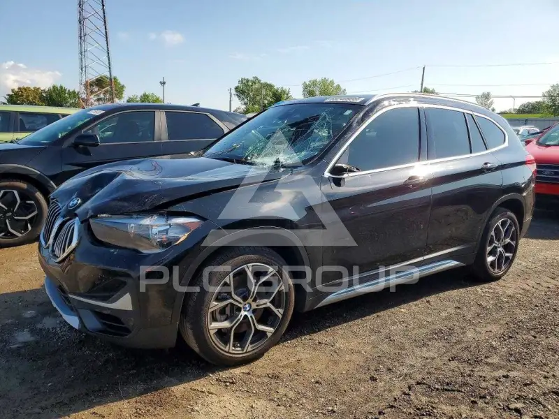 2021 BMW X1 фото