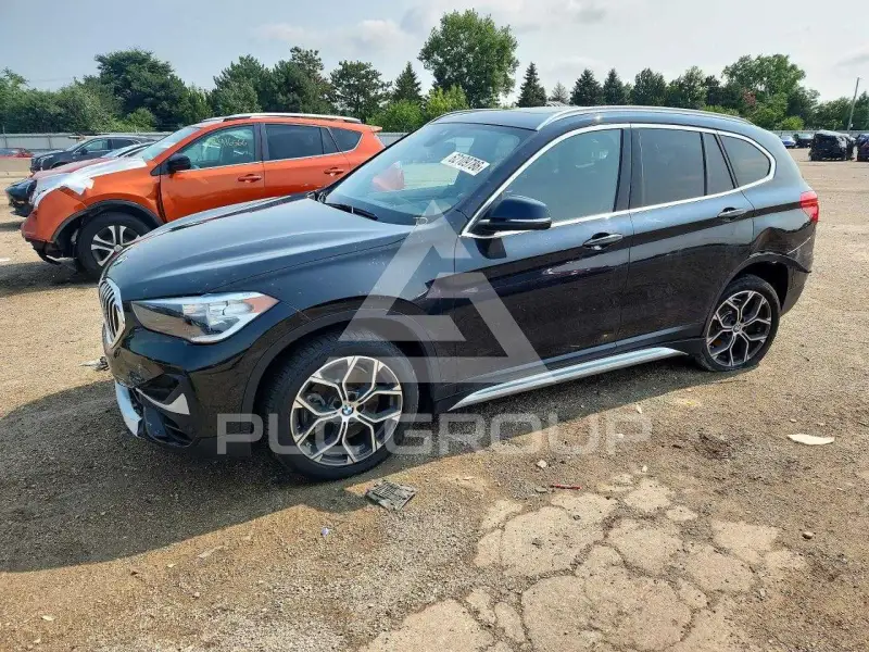 2021 BMW X1 фото