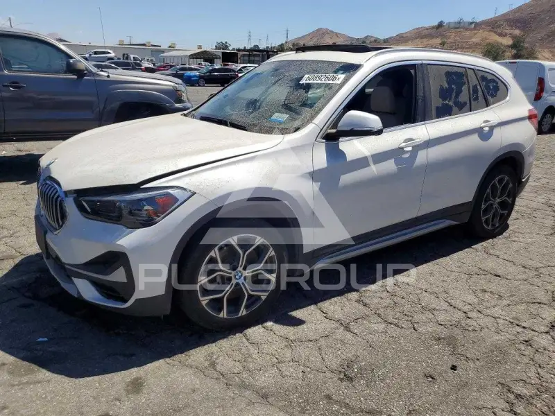 2021 BMW X1 фото