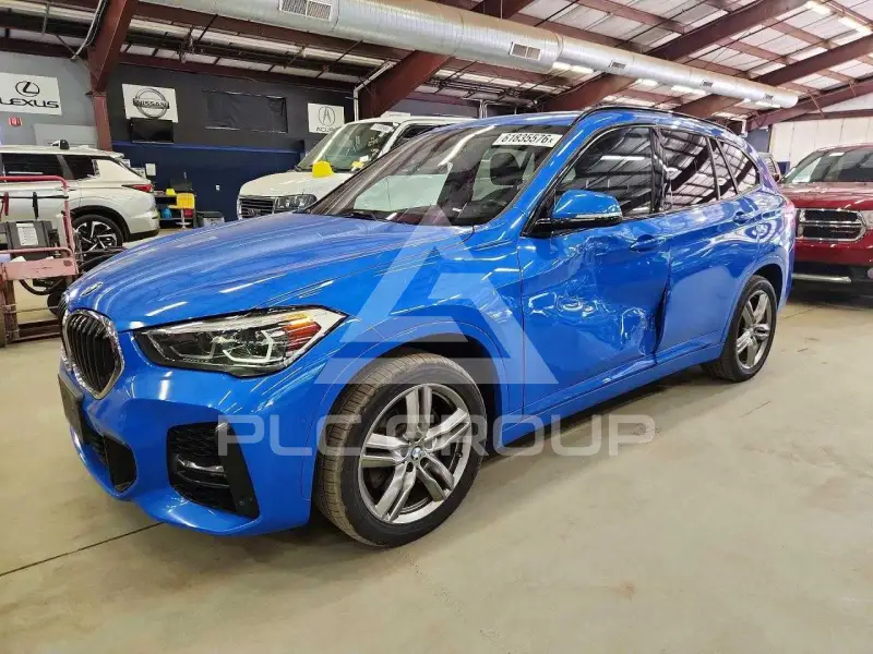 2021 BMW X1 фото