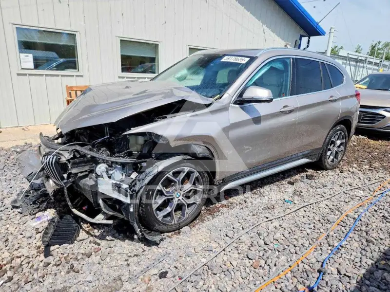 2021 BMW X1 фото