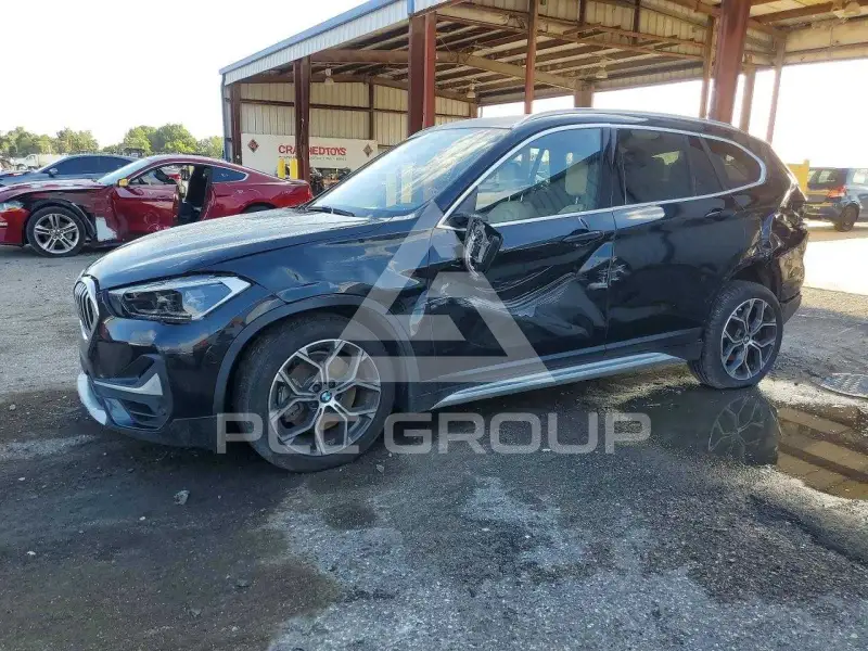 2021 BMW X1 photo