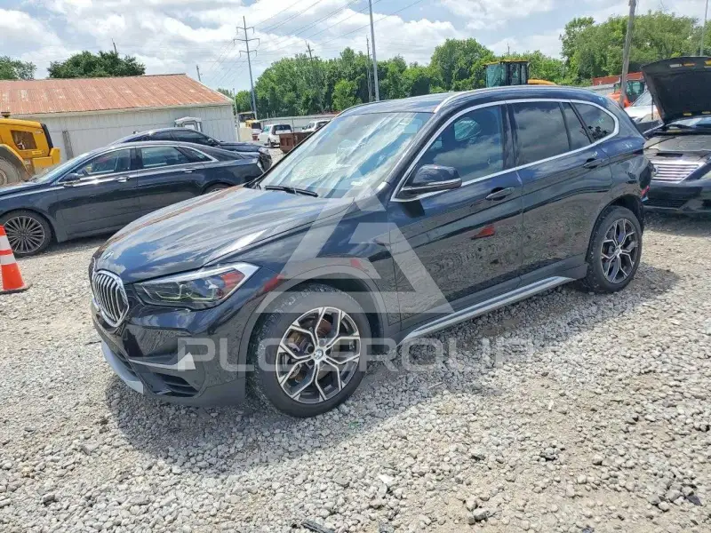 2021 BMW X1 photo
