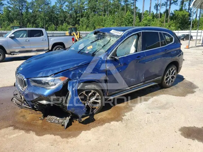 2021 BMW X1 photo